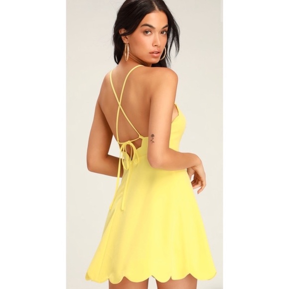 Lulu’s play on curves light yellow backless dress - Picture 3 of 5